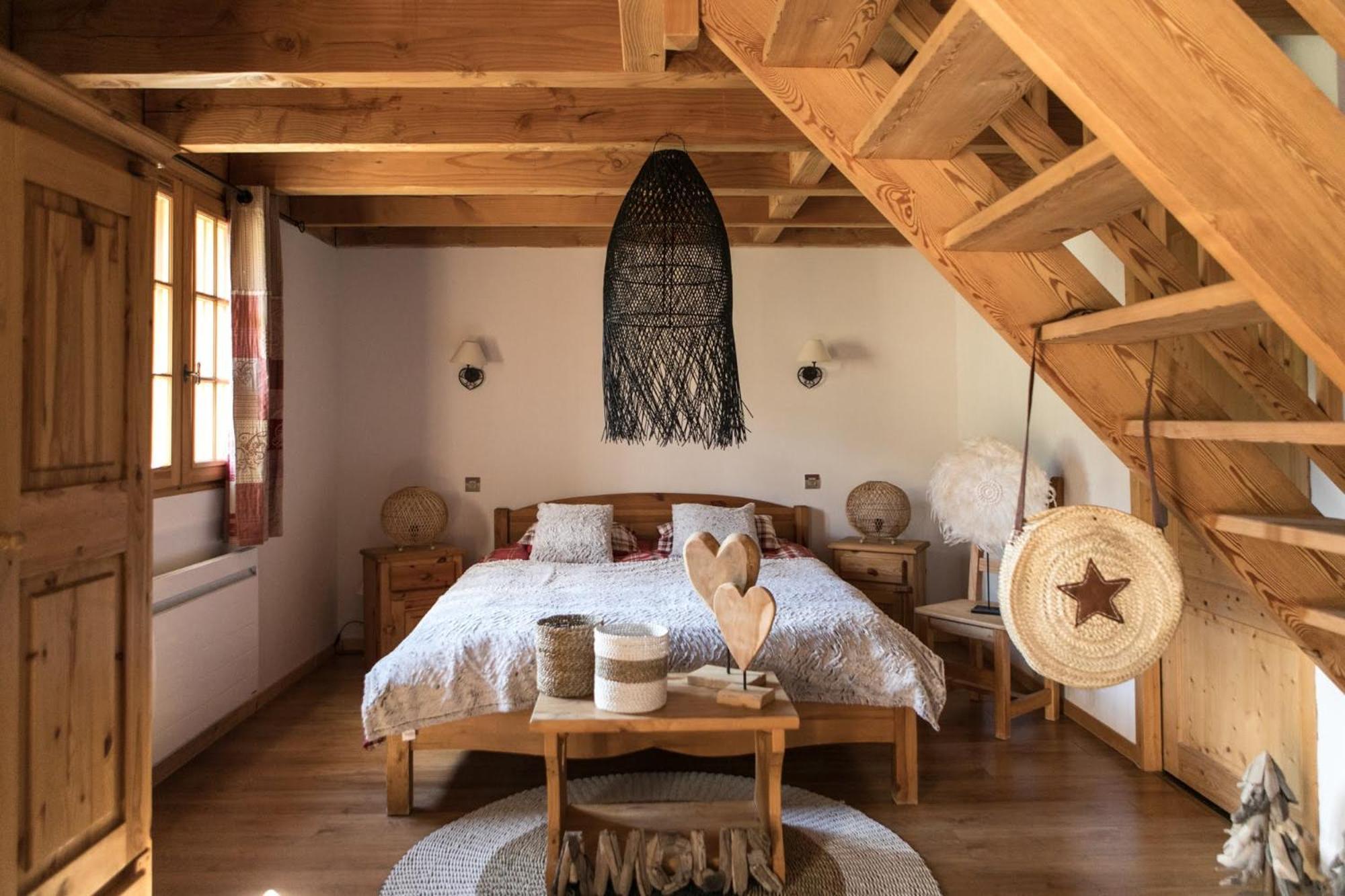 Montana Chalet Hotel & Spa Le Sauze Zewnętrze zdjęcie