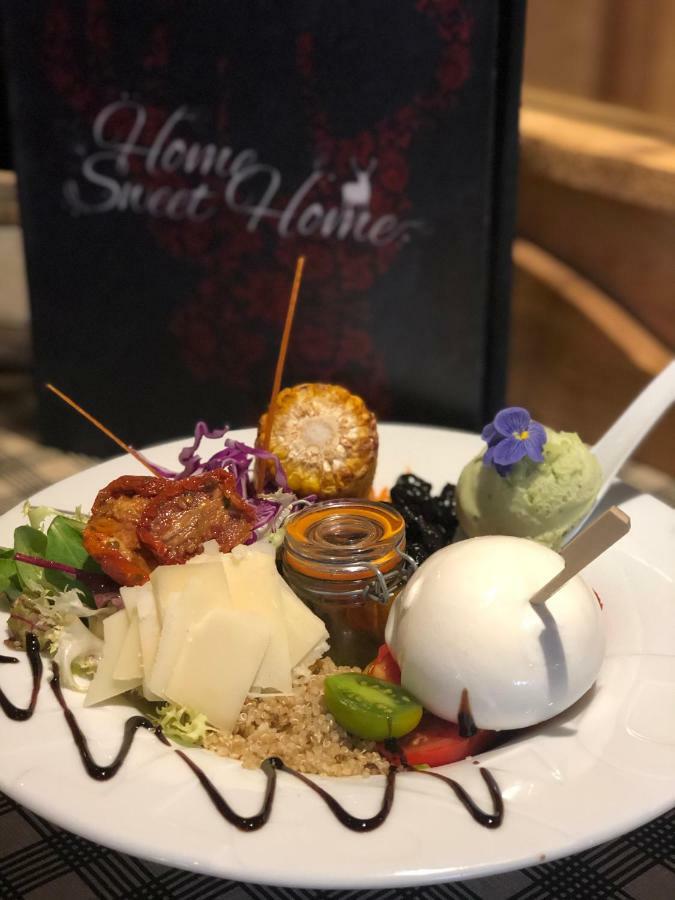 Montana Chalet Hotel & Spa Le Sauze Zewnętrze zdjęcie